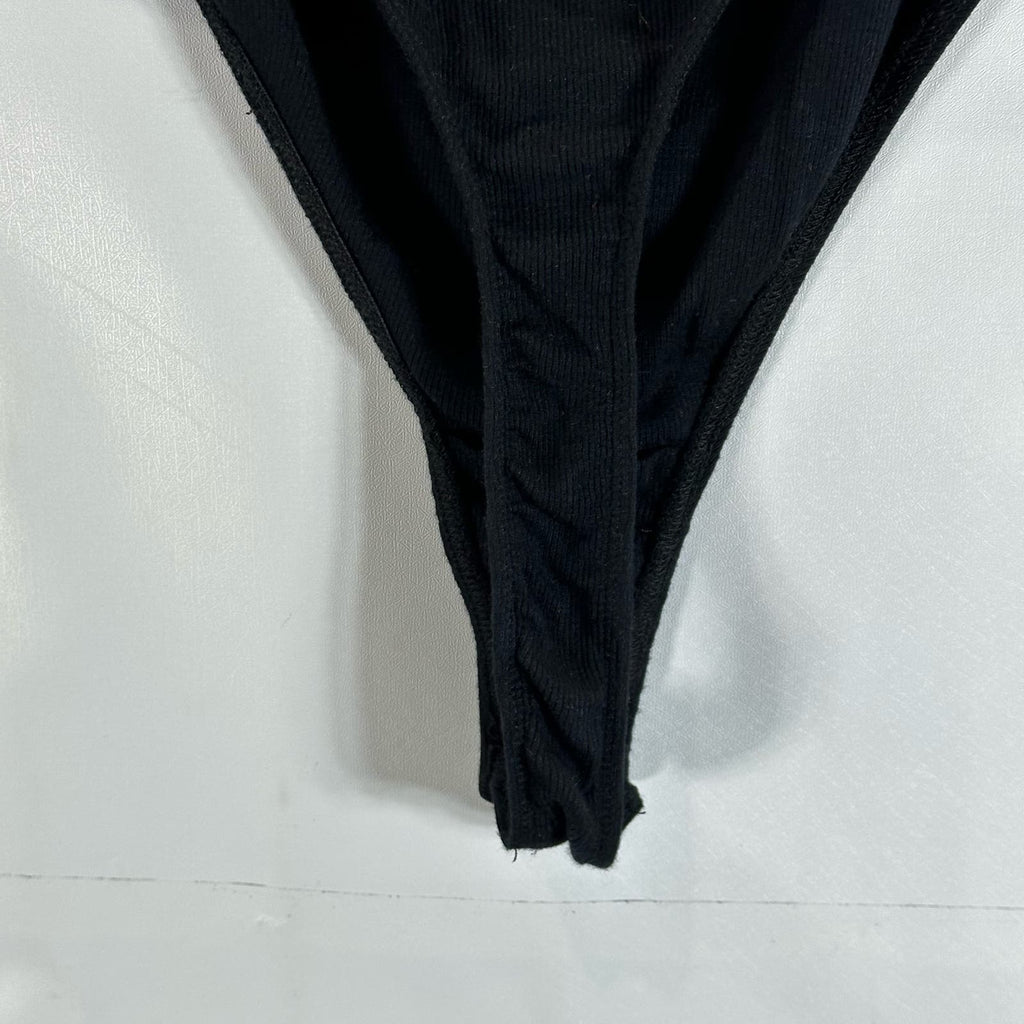 THE RANGE Women's Black Dynamic Rib Tilted Thong Bodysuit SZ M