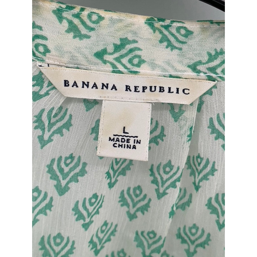 BANANA REPUBLIC Women's White-Green Printed Pintuck Button-Up Silk Top SZ L