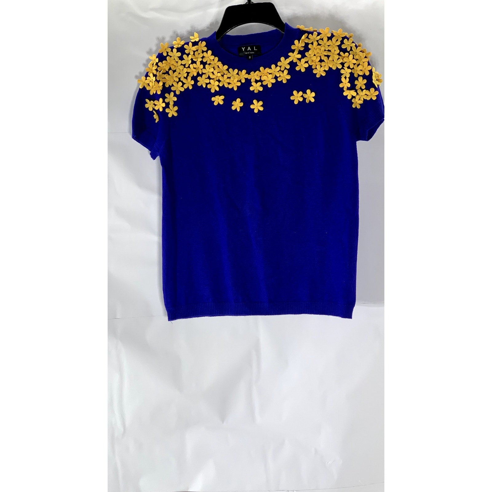 YAL NEW YORK Women’s Royal Blue-Yellow 3-D Floral Crewneck Short Sleeve Top SZ S