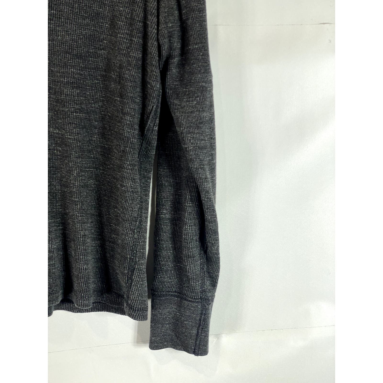 AMERICAN EAGLE OUTFITTERS Men's Charcoal Vintage Crewneck Thermal Shirt SZ S