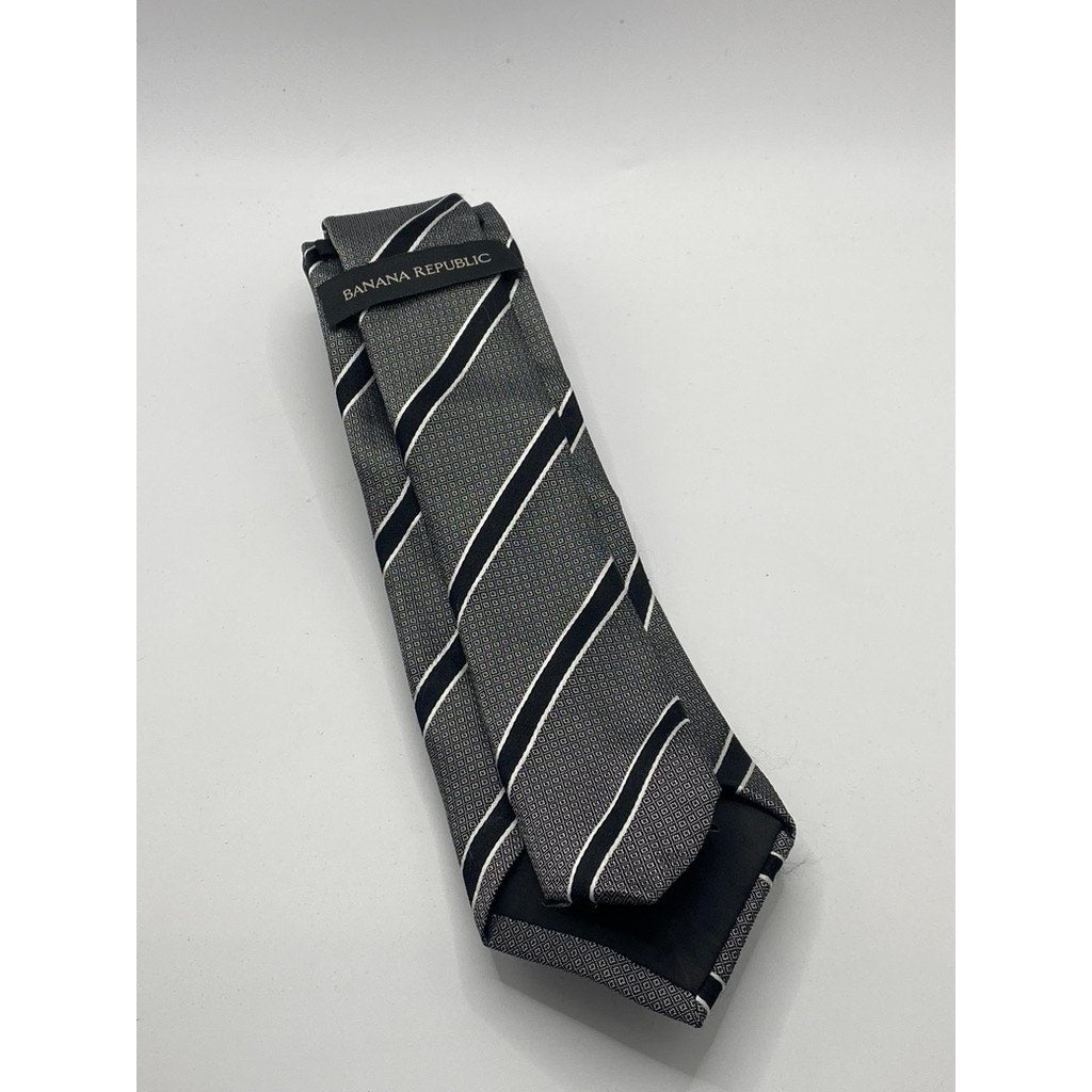 BANANA REPUBLIC Men’s Charcoal-Black Striped Silk Tie SZ OS