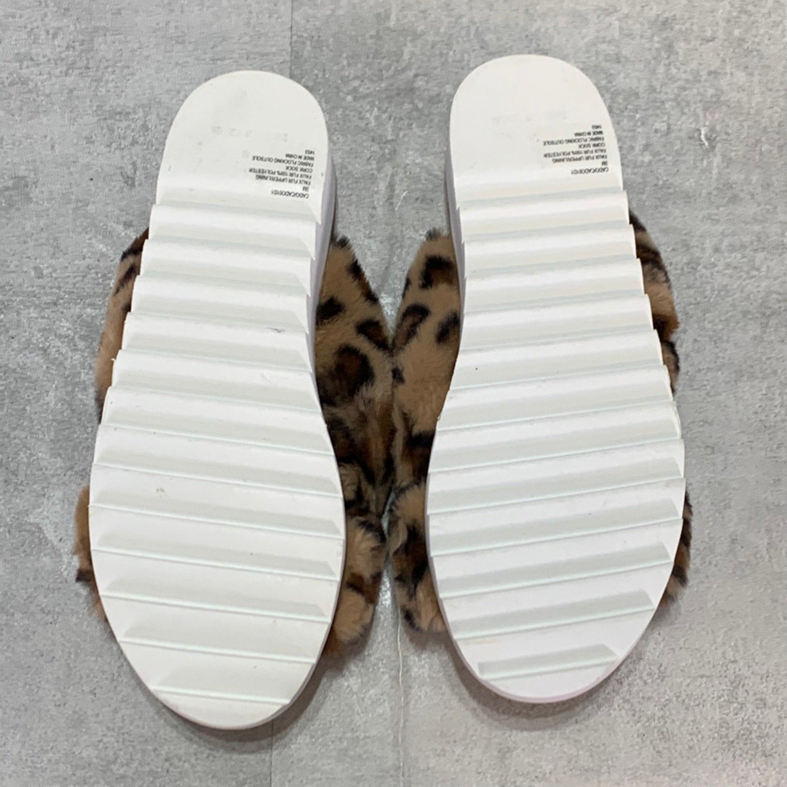 STEVEN NEW YORK Cado Faux Fur Leopard Print Slide Sandal SZ 9