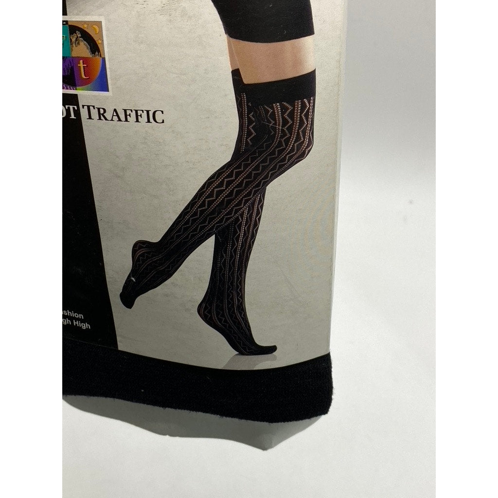 FOOT TRAFFIC Women's Black Cutout Stretch Pull-On Knee High Socks SZ OS