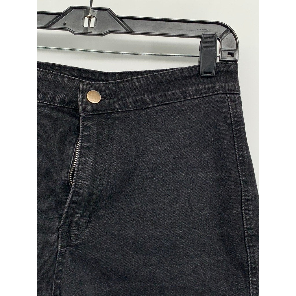 UNBRANDED Women's Black Solid High Rise Shorts  SZ L