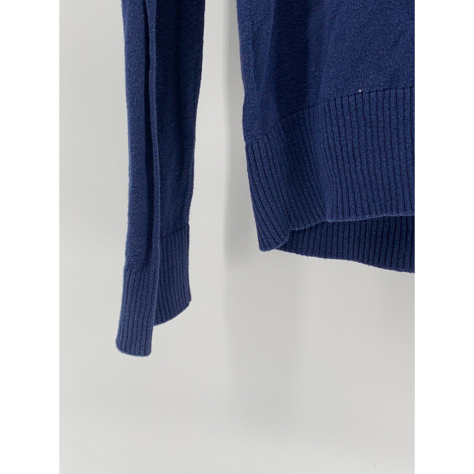 OLD NAVY Women's Maternity Navy Blue Knit V-Neck Button-Up Cardigan SZ M