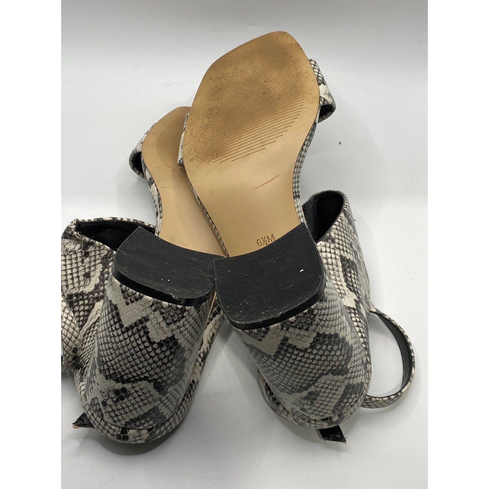 CALVIN KLEIN Women's Black-White Qeelin Snake Square-Toe Heeled Sandals SZ 6.5