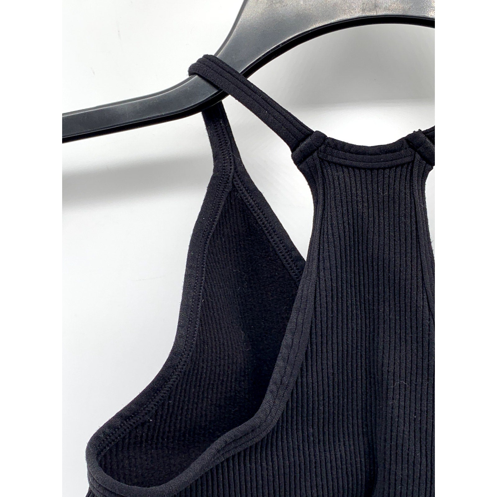 REFORMER Women's Black Ribbed V-Neck Racerback Cropped Tank Top SZ XS/S