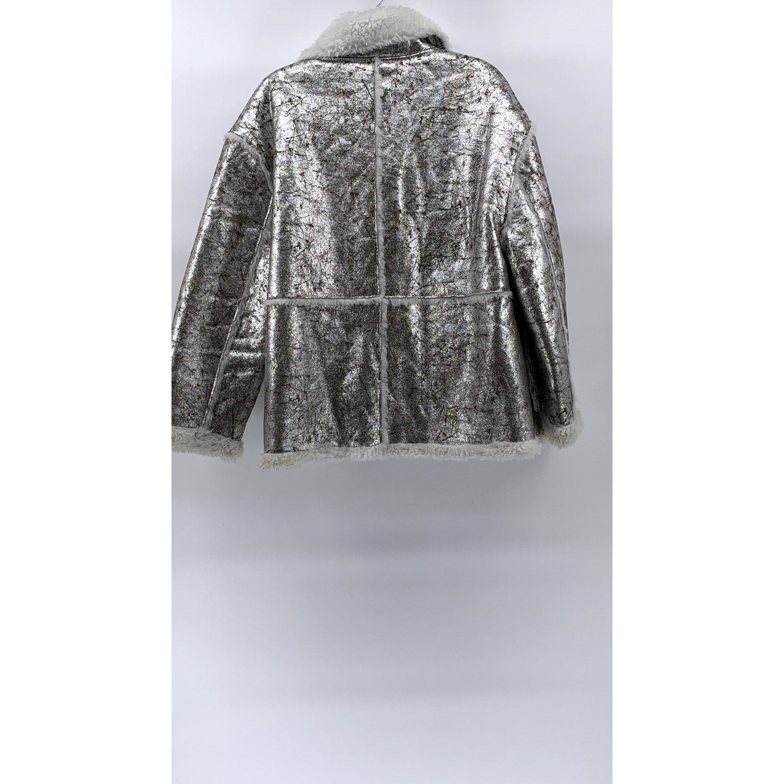 URBAN OUTFITTERS Women's Silver Metallic Faux-Fur Button-Down Coat SZ M