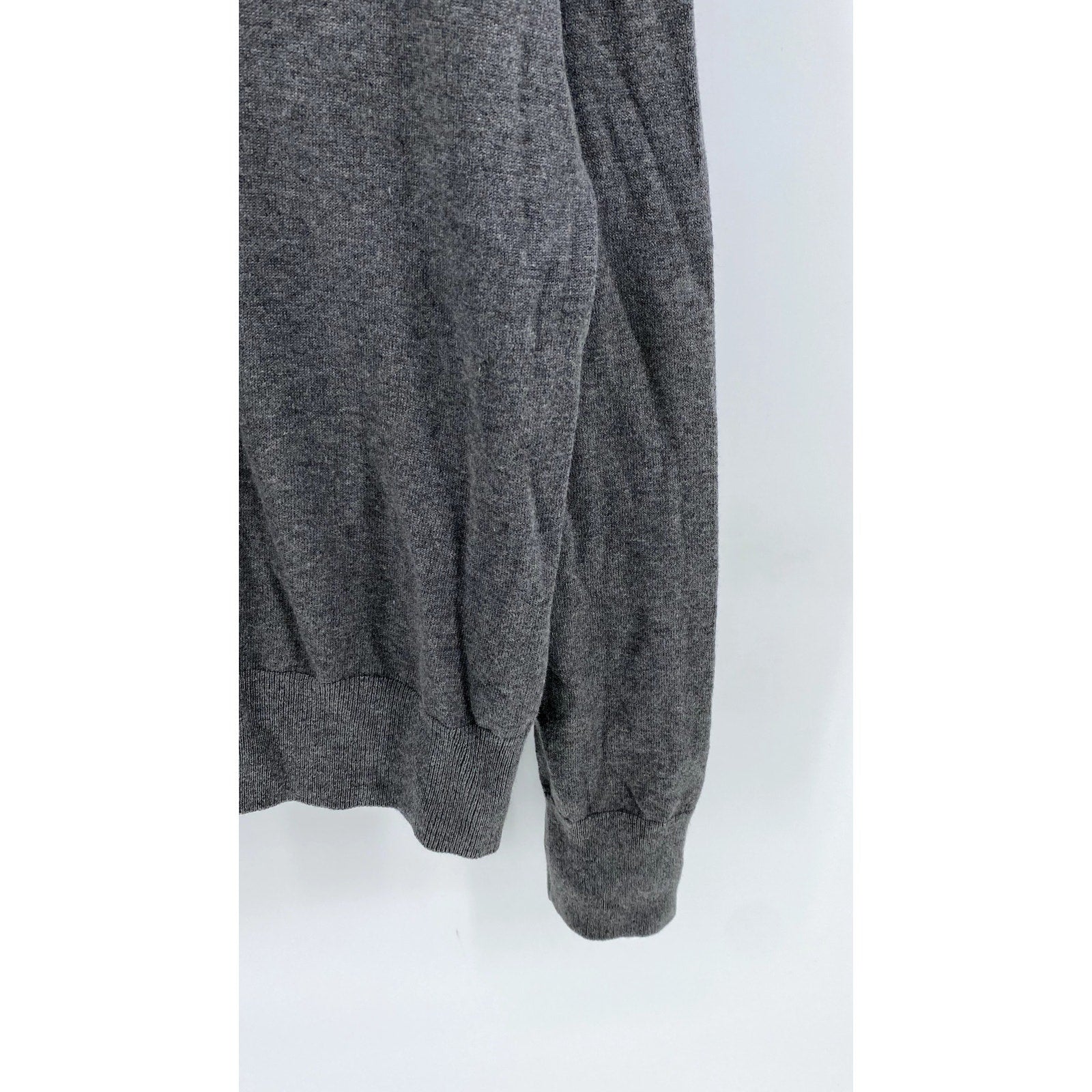 BANANA REPUBLIC Women's Gray V-Neck Sweater SZ L