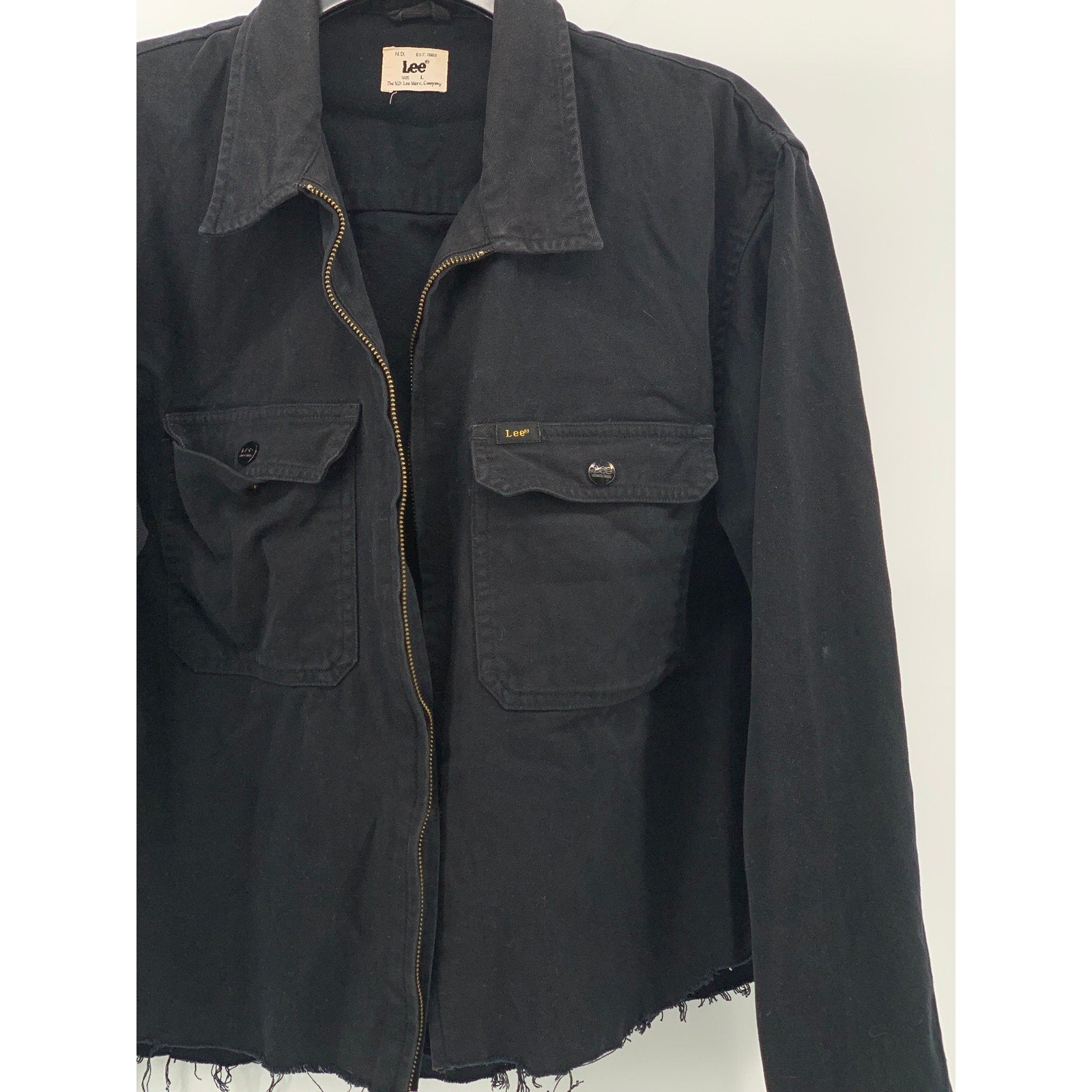 LEE Women’s Black Denim Frayed Cut-Off Hem Zip-Up Cropped Jean Jacket SZ L