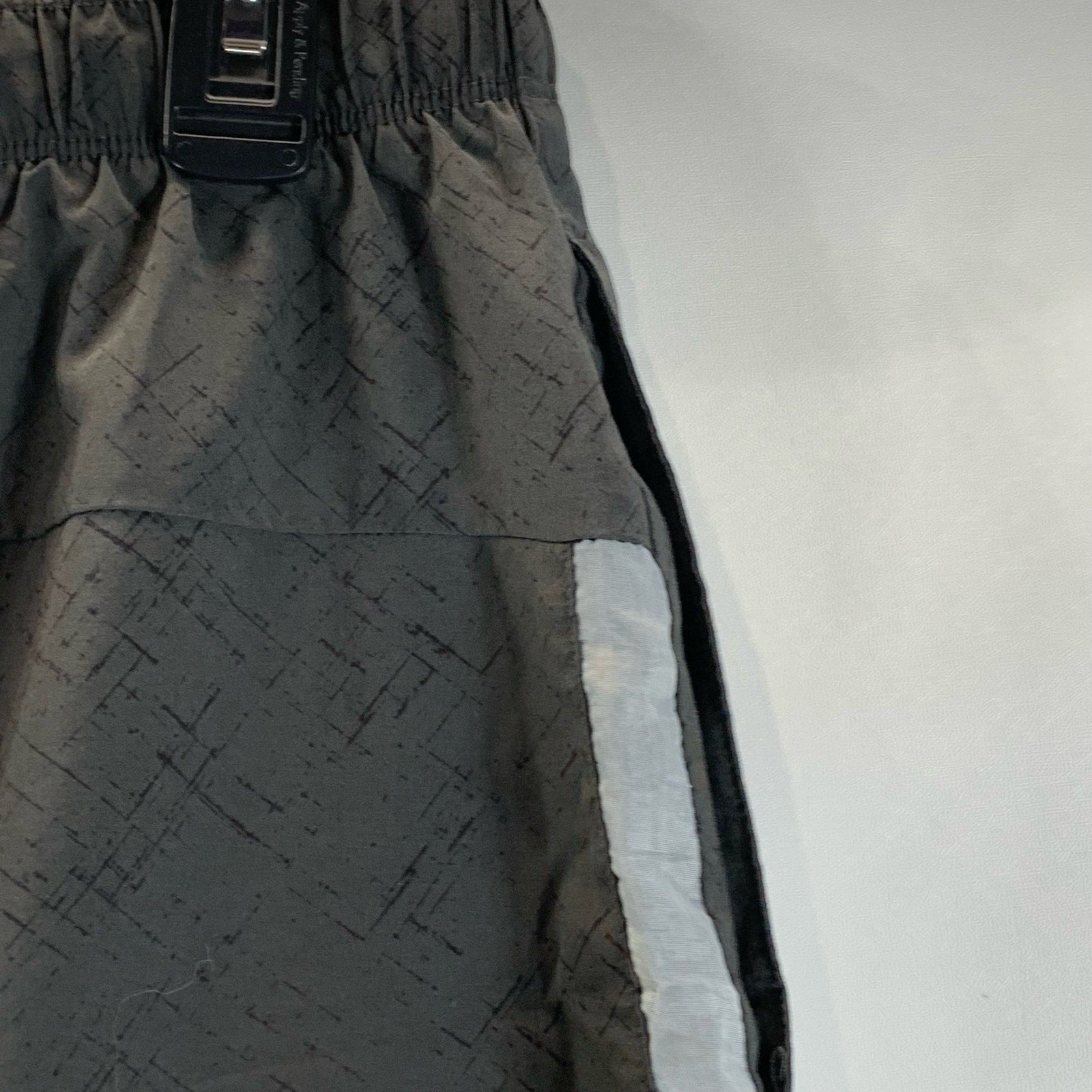 ASCIS Men's Charcoal/Gray Elastic Waist Pull-On Active Track Shorts SZ M