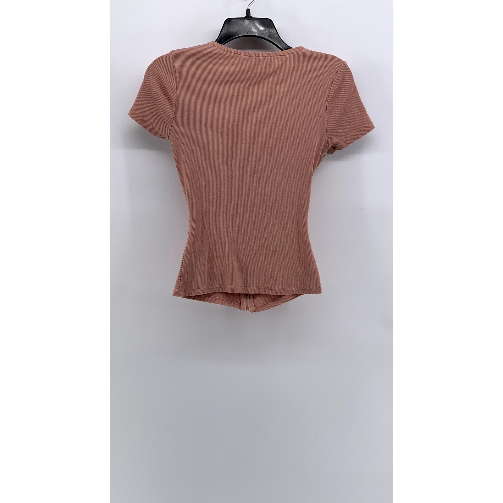 GUESS Women's Light Pink Ribbed Cutout Zip-Up Short Sleeve Top SZ S