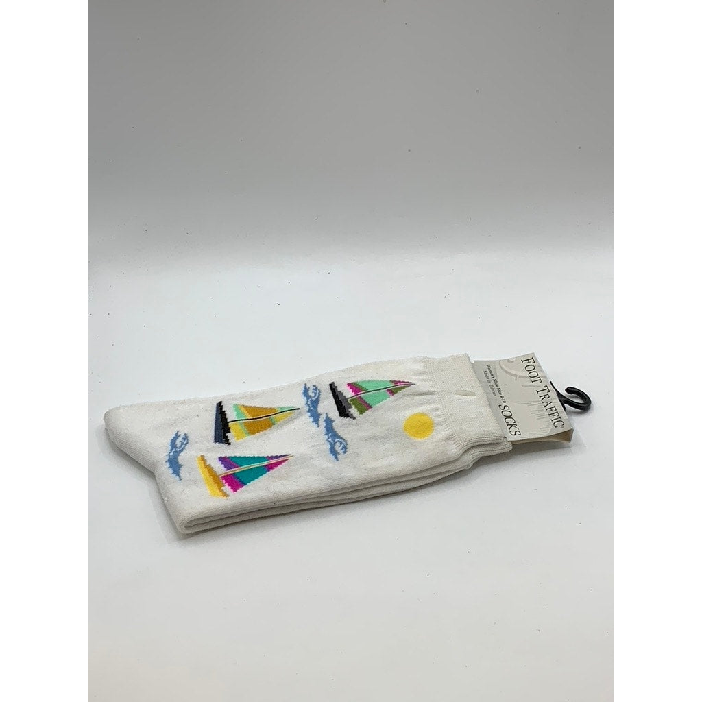 FOOT TRAFFIC Women's White Multi Sail Print Crew Socks SZ 4-10