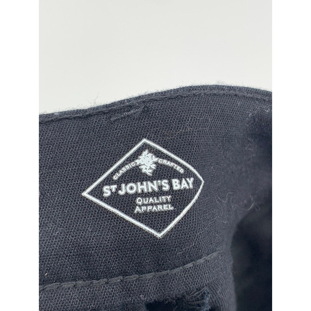 ST. JOHN’S BAY Women’s Petite Black Solid Capri Pants SZ 14P