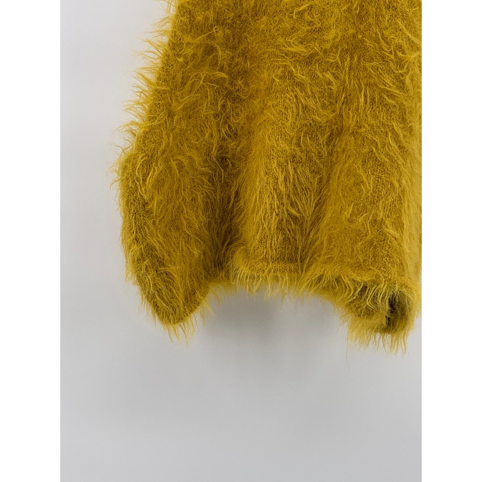 KIMCHI BLUE Women’s Yellow Fuzzy Halter Spaghetti Strap Crop Top SZ S