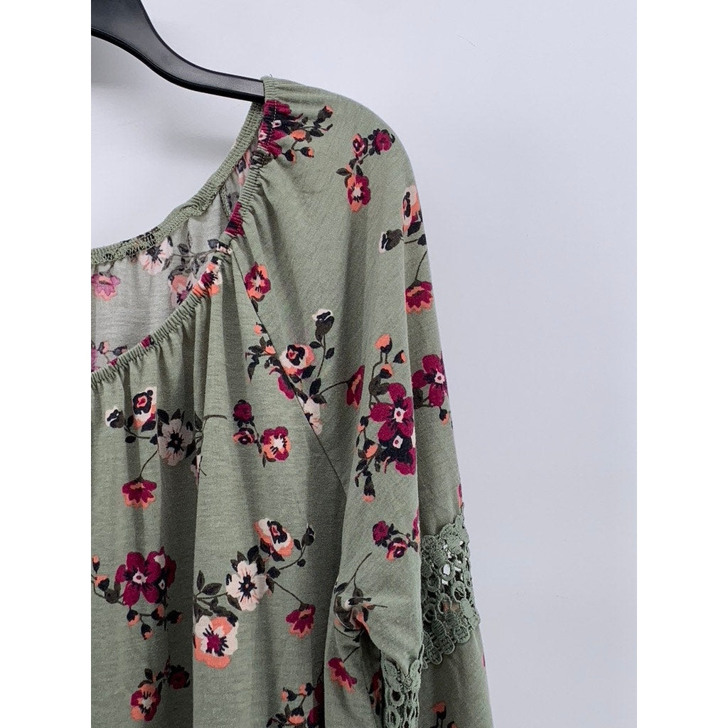 ANGELS FOREVER YOUNG Women's Plus Green Floral Top SZ 2X
