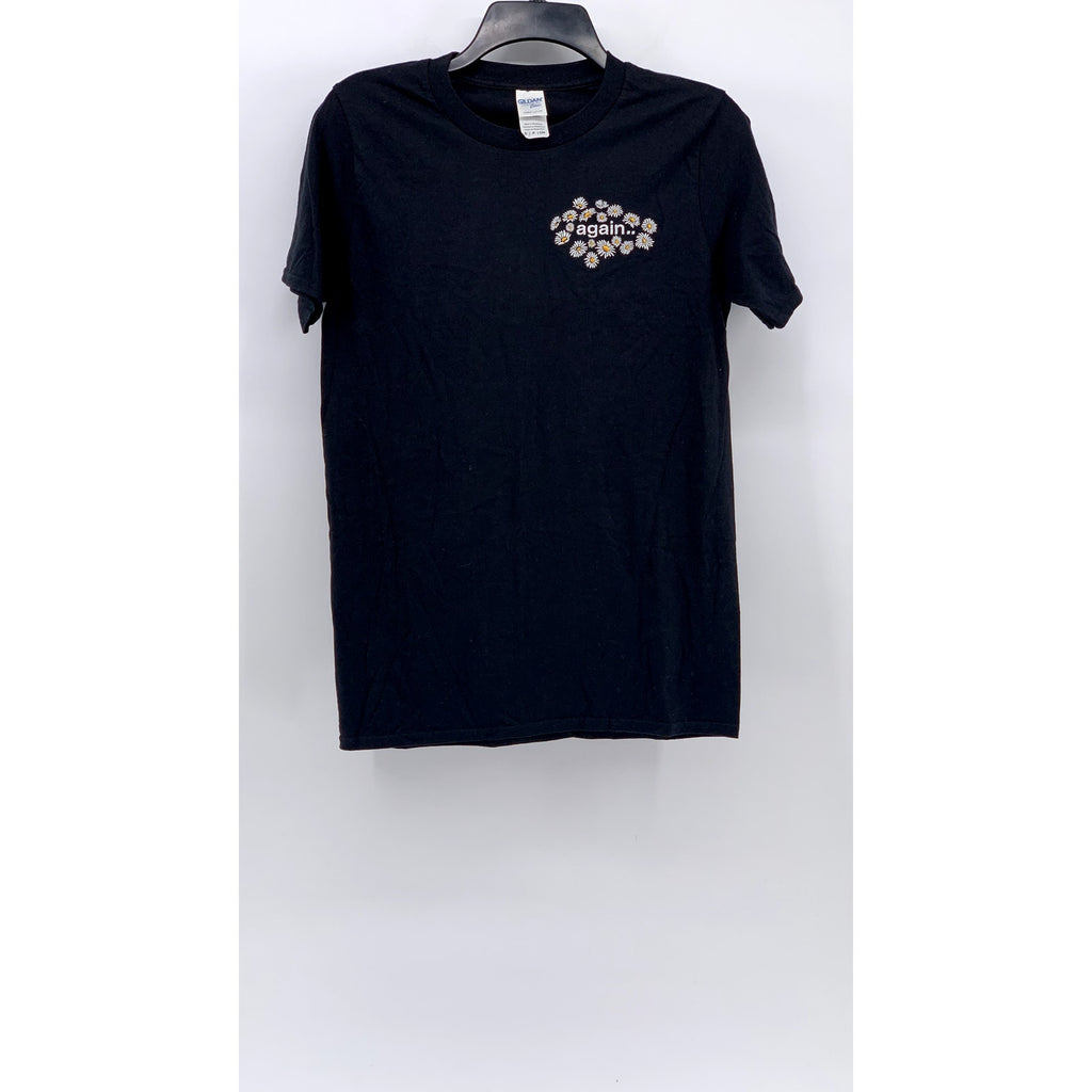 GILDAN Women's Black Daisy Embroidered Logo Crewneck Short Sleeve Top SZ S