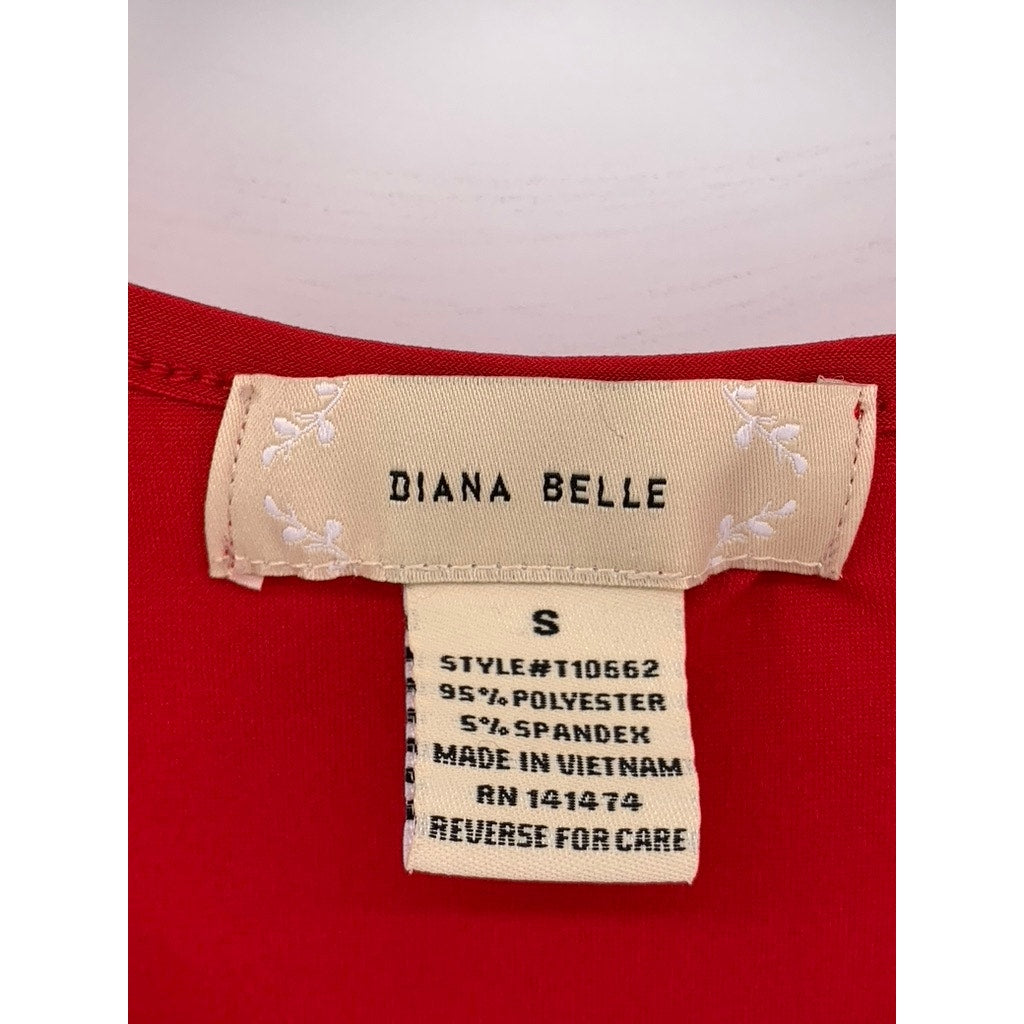 DIANA BELLE Women's Red-Gold Studded Short Sleeve V-Neck Cutout Top SZ S