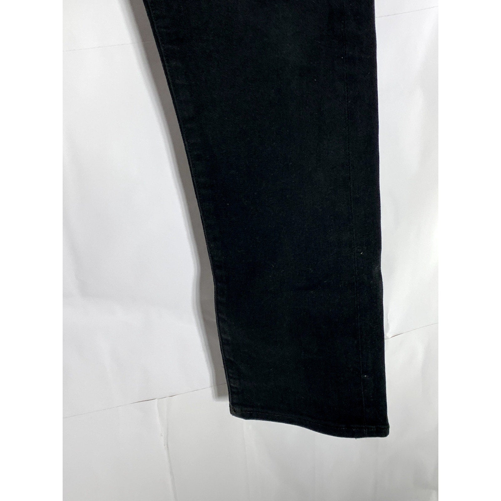 UNIQLO Men's Black Solid Slim Straight Low-Rise Five-Pocket Jean SZ 31X32