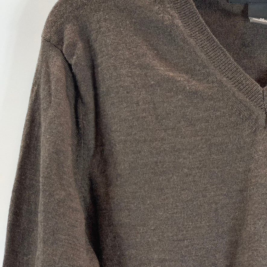 THE MEN'S STORE BLOOMINGDALES Men's Dark Brown V-Neck Merino Wool Sweater SZ M