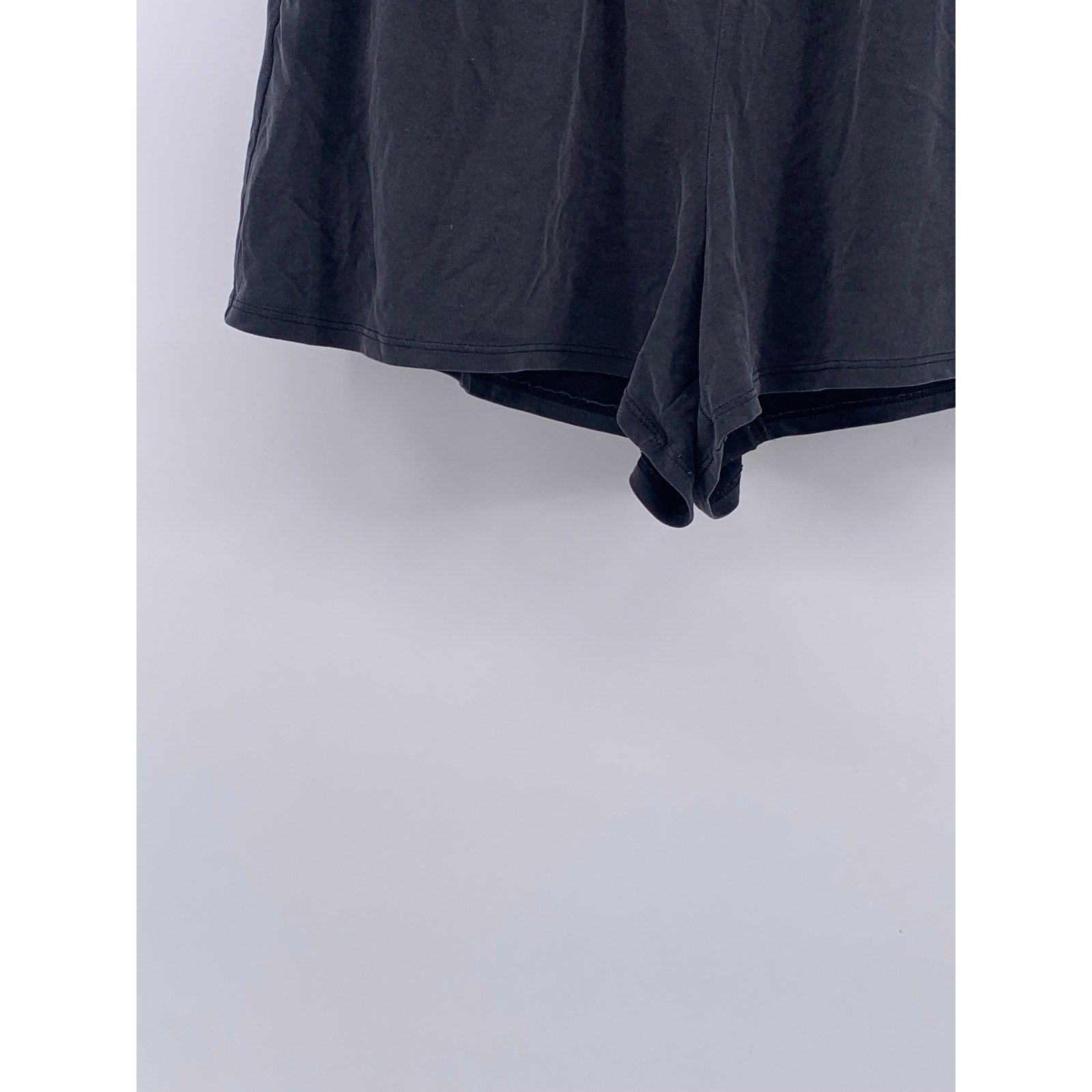 EXPRESS Women's Washed Black Pull-On Regular Fit Casual Shorts SZ M