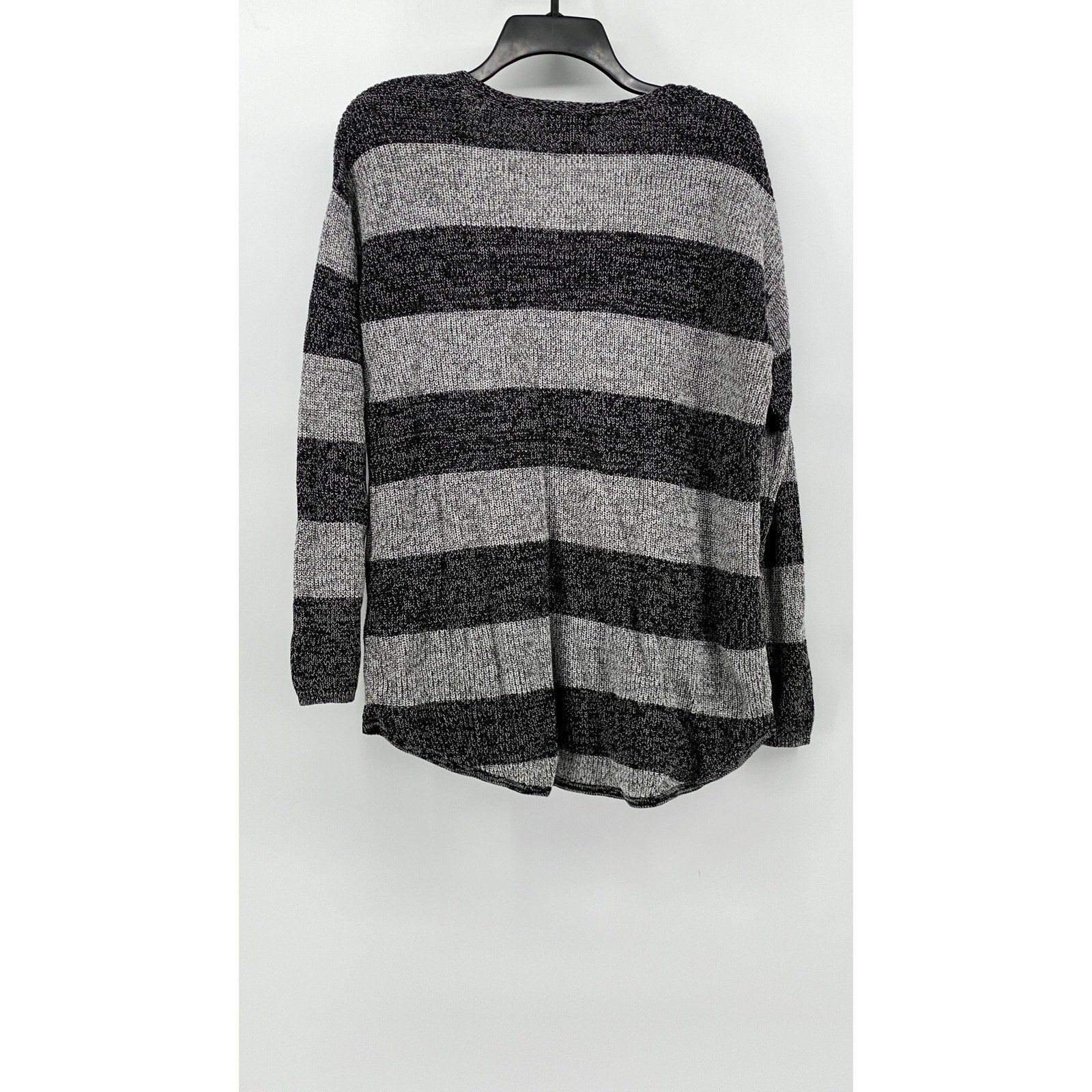 A.N.A A NEW APPROACH Women's Gray Striped Knit Long Sleeve Sweater SZ L