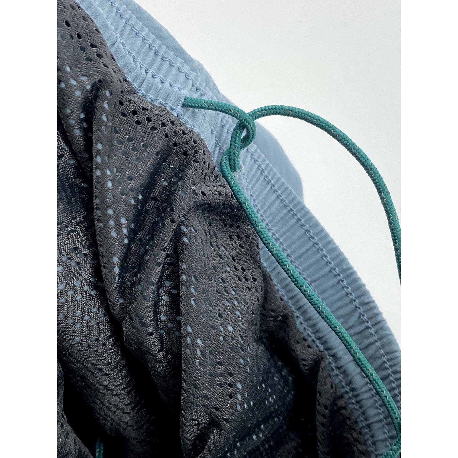 PATAGONIA Men's Blue Solid Elastic Waist 5" Pull-On Mesh Baggies Shorts SZ 2XL