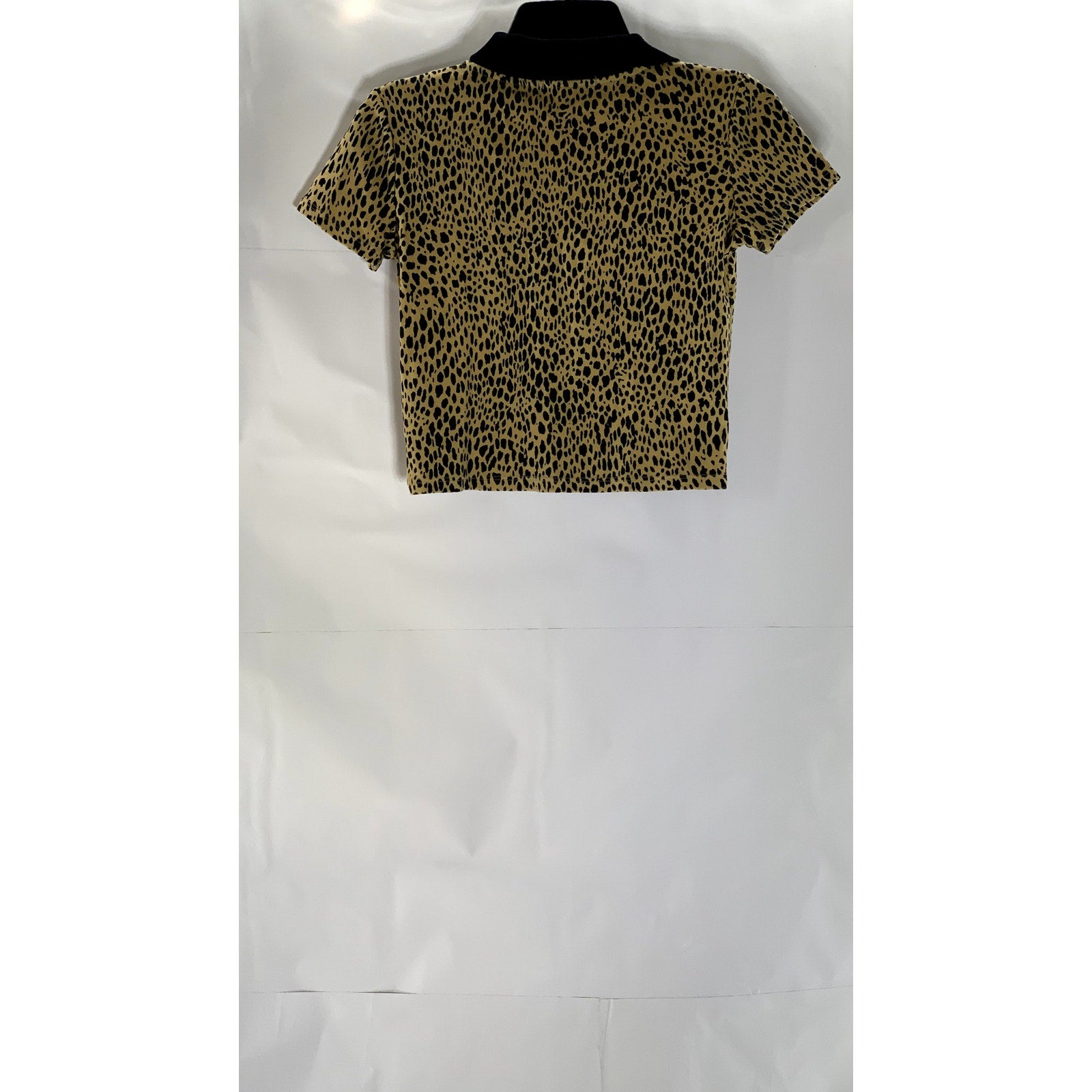 BRANDY MELVILLE Women's Tan-Black Animal Print Button-Up Cropped Top SZ OS