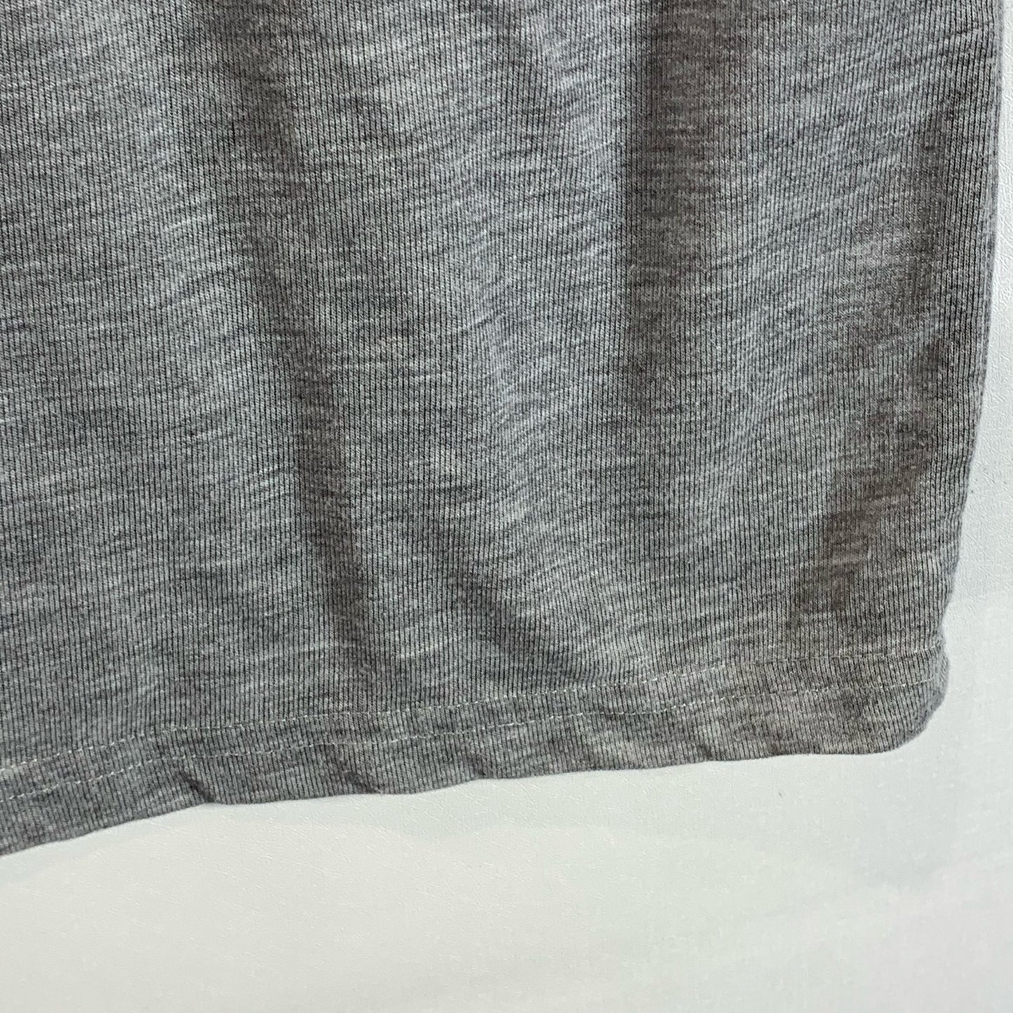 UNDER ARMOUR Men's Gray Crewneck HeatGear Short Sleeve T-Shirt SZ XL