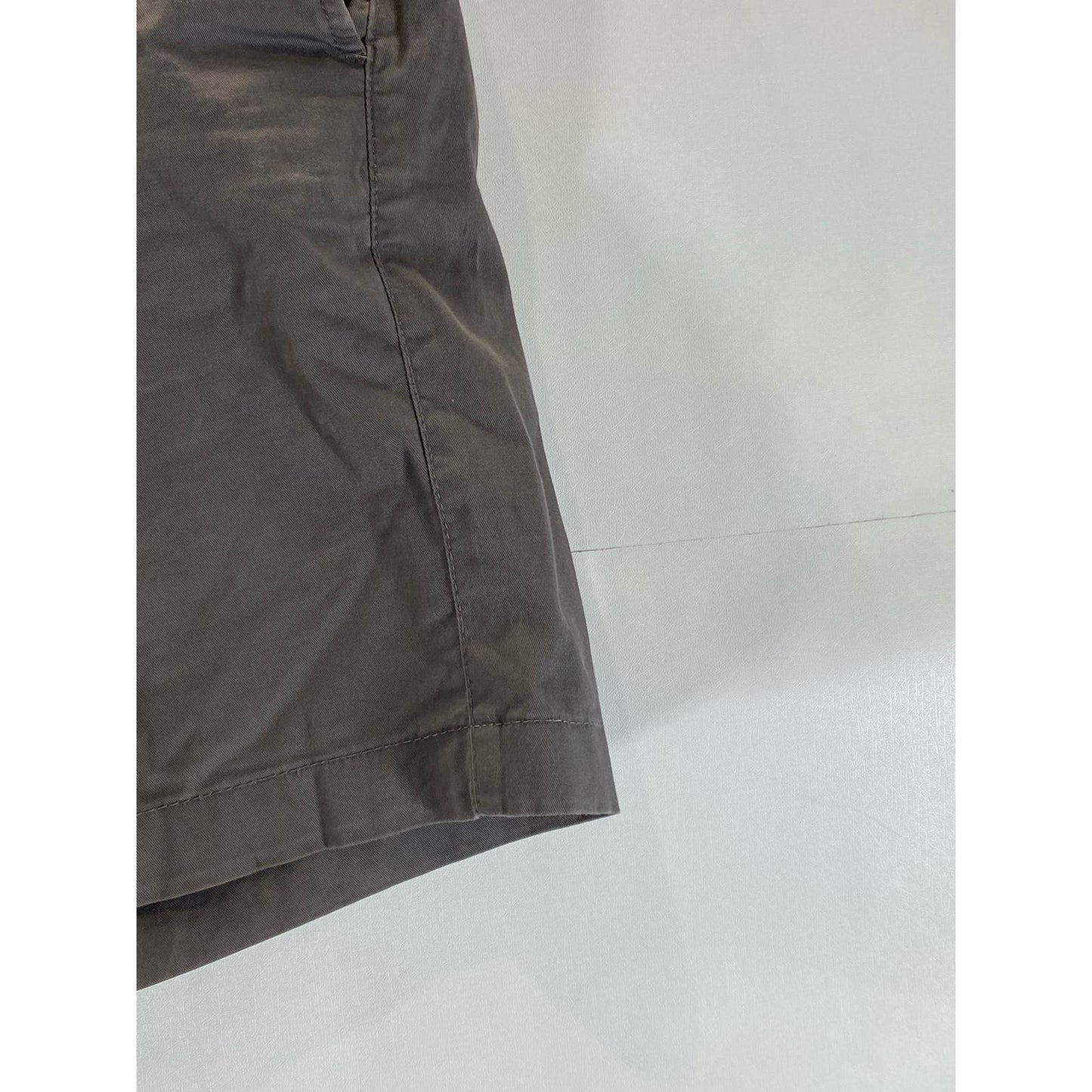 J.CREW Men's Dark Grey Cotton Regular-Fit 7" Chino Shorts SZ 29