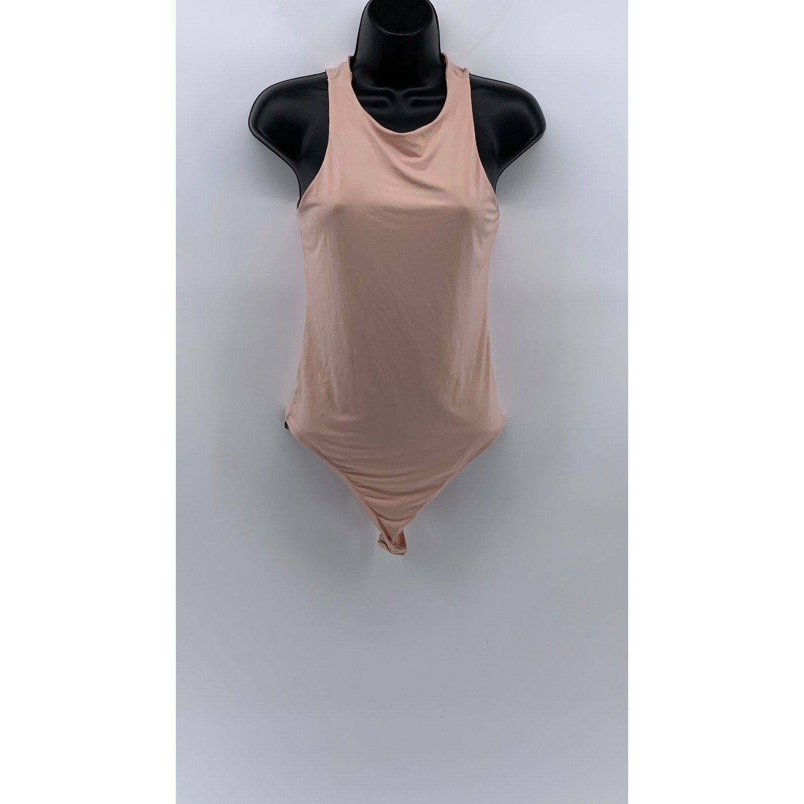 EXPRESS Women's Peach Body Contour Crewneck Sleeveless Thong Bodysuit SZ S