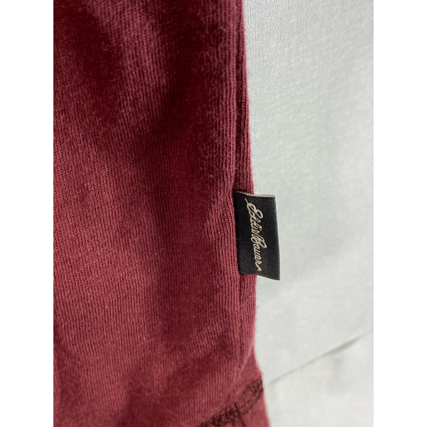 EDDIE BAUER Men's Burgundy Crewneck Regular-Fit Short Sleeve T-Shirt SZ M