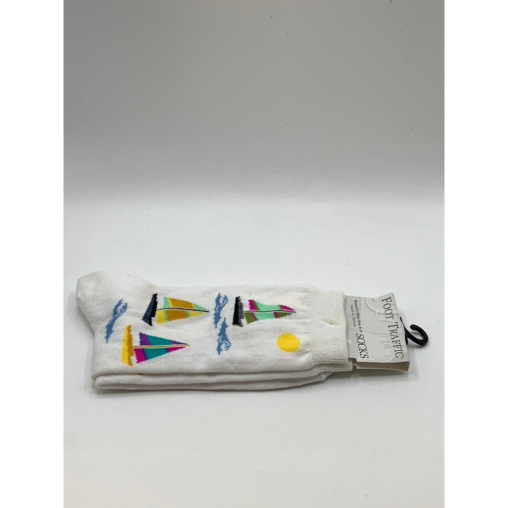 FOOT TRAFFIC Women's White Multi Sail Print Crew Socks SZ 4-10
