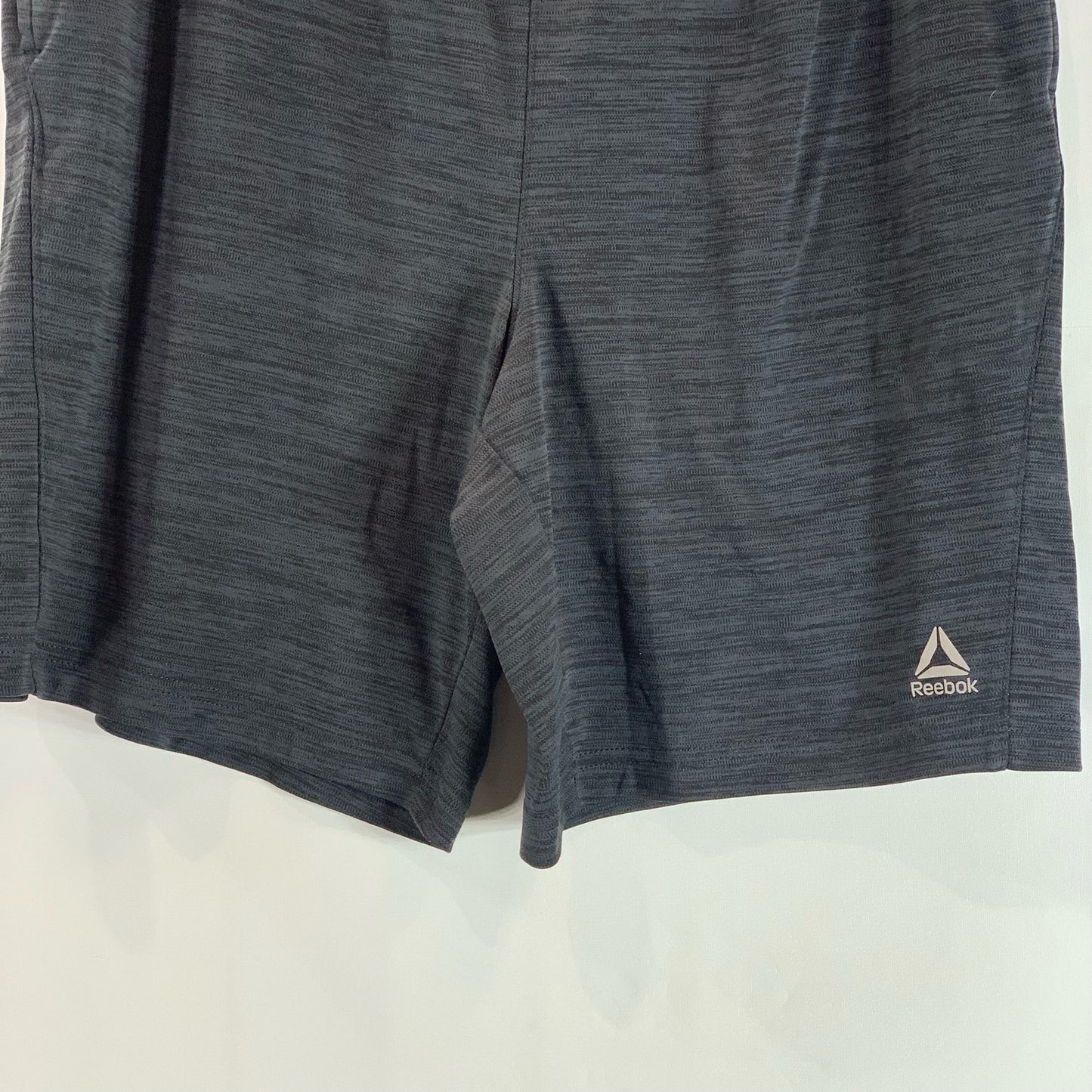 REEBOK Men's Black/Grey Regular-Fit Pull-On Active Shorts SZ SZ L