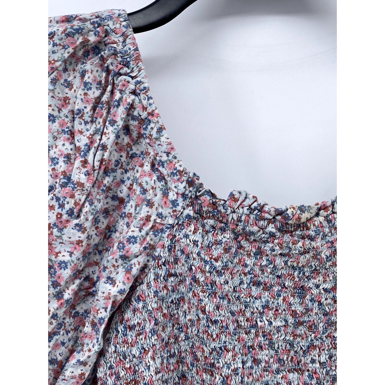 GAP Women's Pink-Blue Floral Straight-Neck Puff Elbow Sleeve Smocked Top SZ S