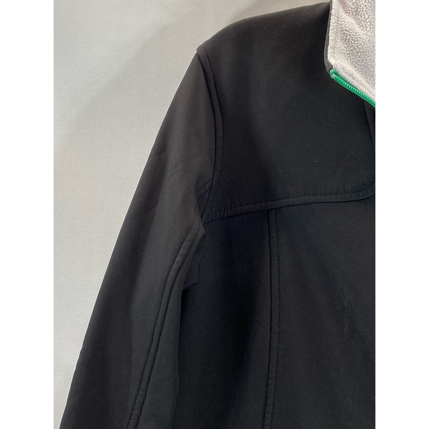 EDDIE BAUER Women's Black/Green Trim Softshell Stand Collar Zip-Up Jacket SZ L