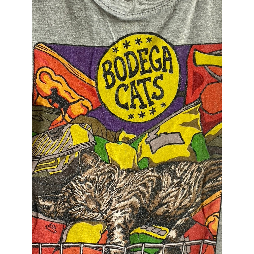 GILDAN Men's Gray Bodega Cats Graphic Crewneck Short Sleeve T-Shirt SZ S