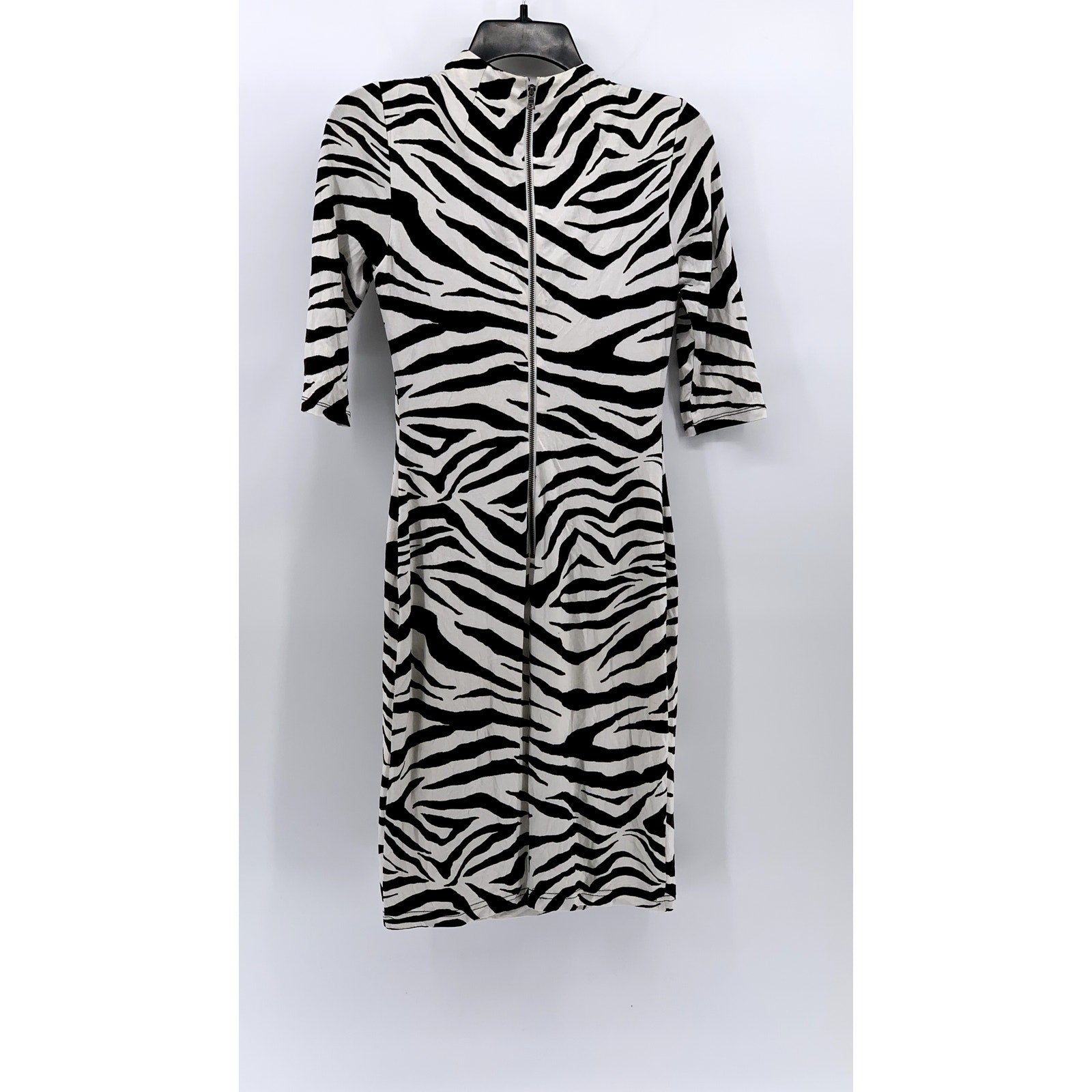 ALICE + OLIVIA Women's Off-White/Black Y2K Zebra Print Crewneck Dress SZ 2