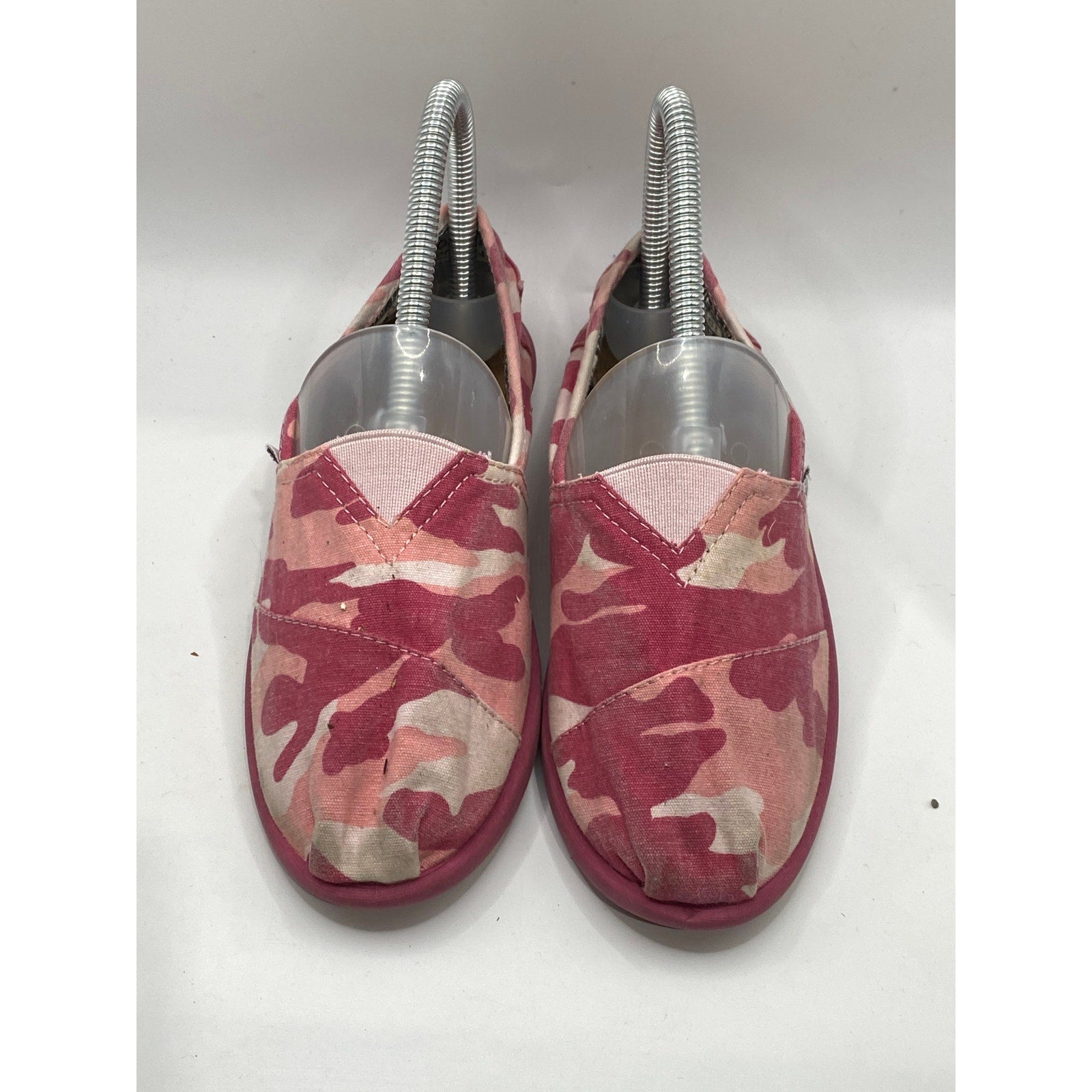 TOMS Youth Pink Camo Classic Slip-On Round-Toe Alpargata Canvas Shoes SZ 3.5Y