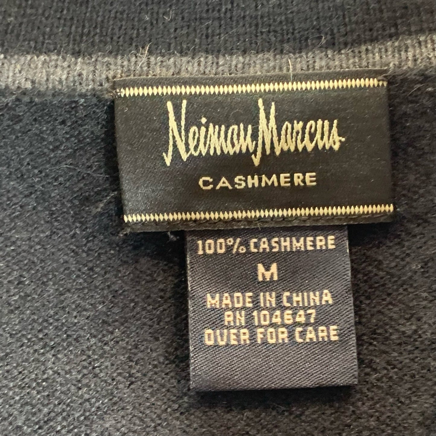 NEIMAN MARCUS Men's Black Solid Cashmere Quarter-Button Pullover Sweater SZ M