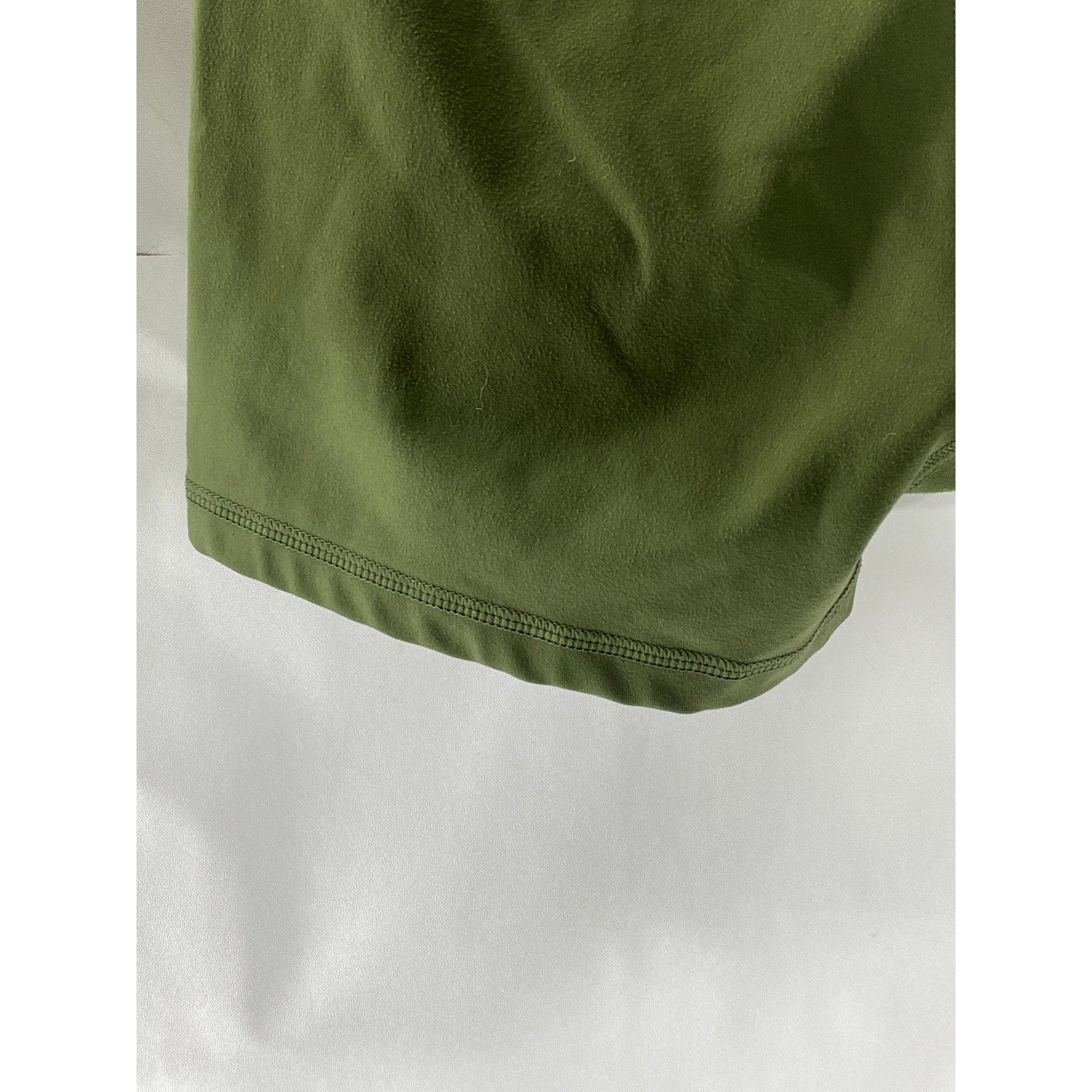 WEWOREWHAT Women's Army Green Solid Pull-On Casual Biker Shorts SZ S