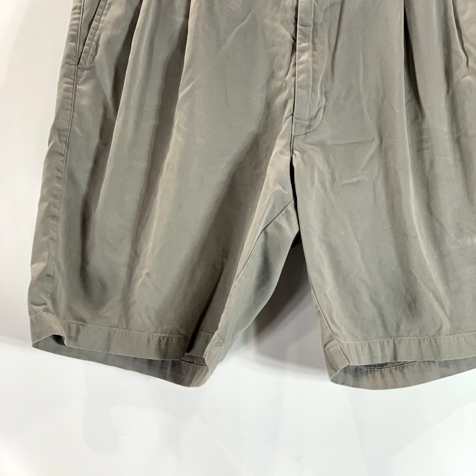 BANANA REPUBLIC Men's Tan Vintage Pleated Front Chino Shorts SZ 34