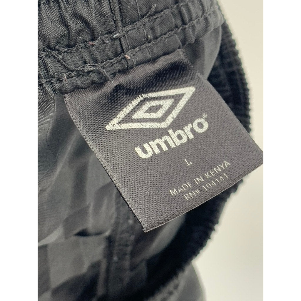 UMBRO Women's Black Checkered Board Pull-On Shorts SZ L