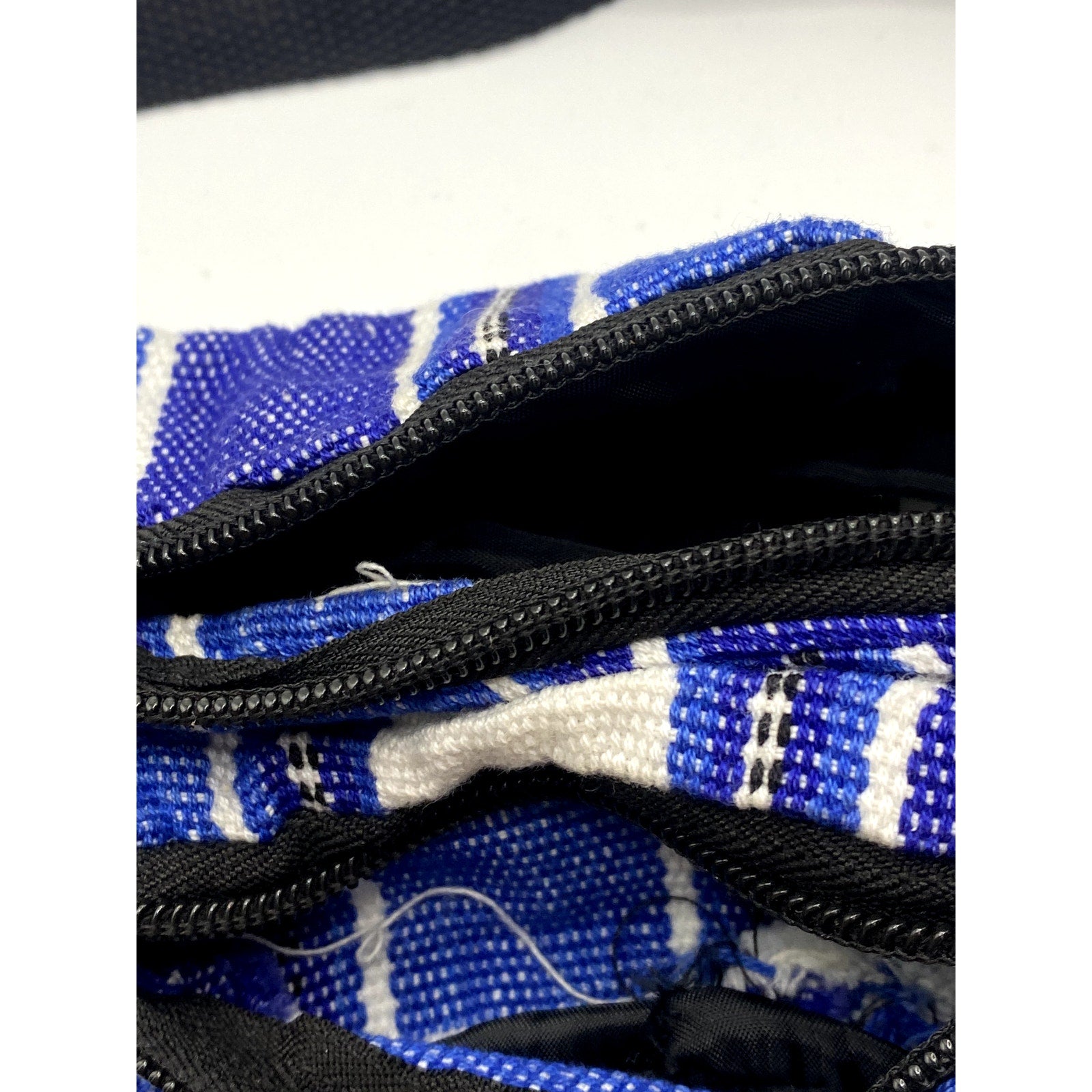 UNBRANDED Unisex Adult Blue-White Stripe Woven Lightweight Fanny Pack SZ OS