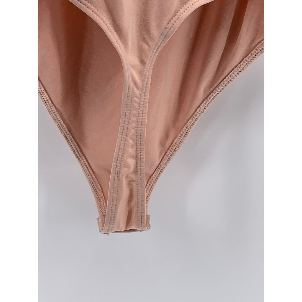 EXPRESS Women's Peach Body Contour Crewneck Sleeveless Thong Bodysuit SZ S