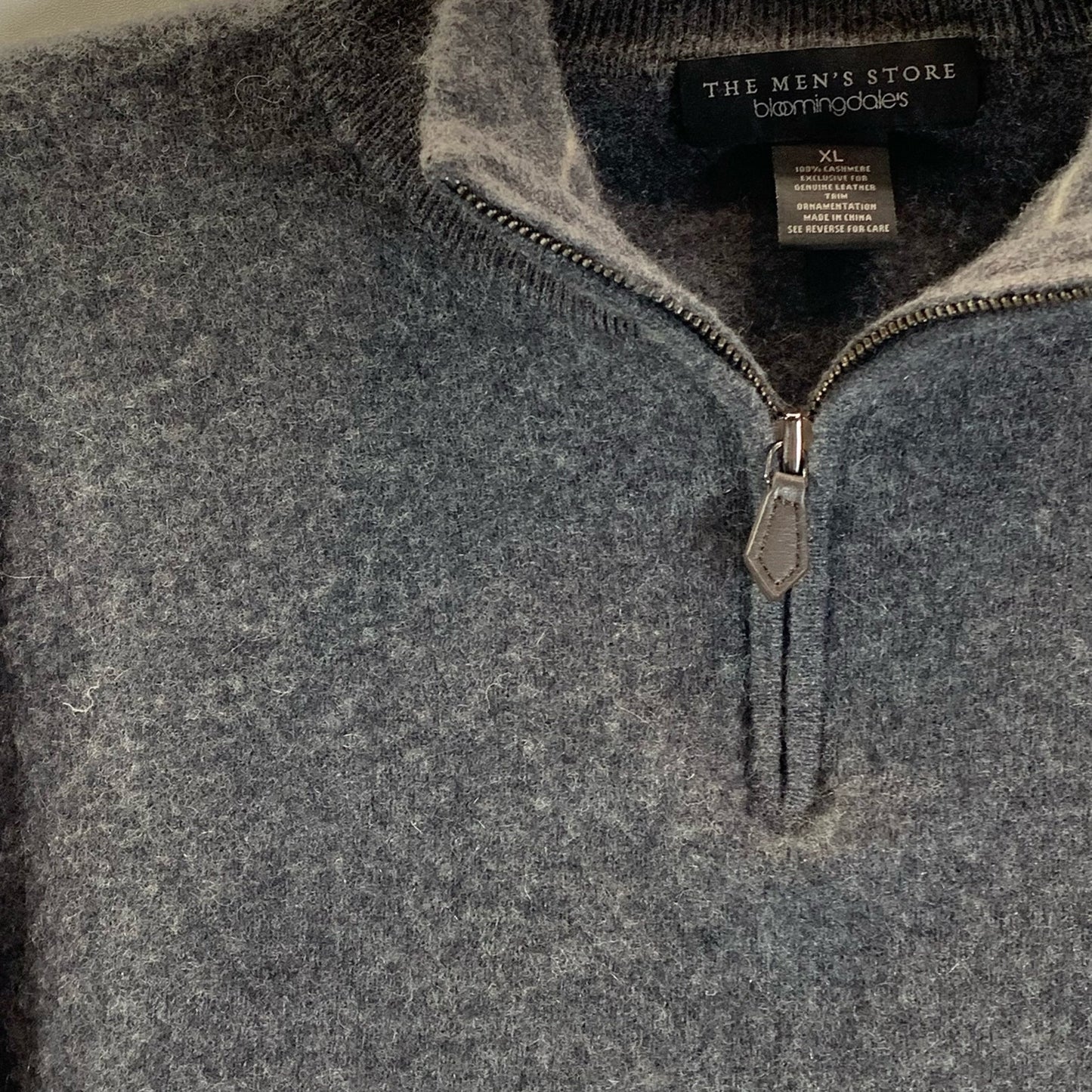 THE MEN'S STORE AT BLOOMINGDALES Men's Charcoal Quarter-Zip Sweater SZ XL