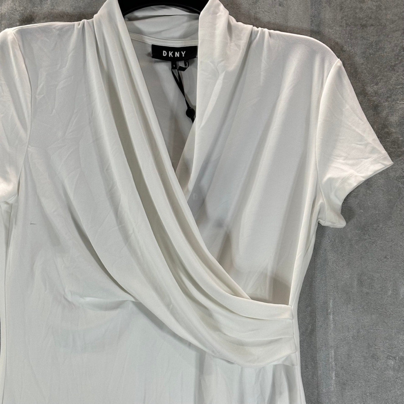 DKNY Women's White V-Neck Side Ruched  Short-Sleeve Top SZ S