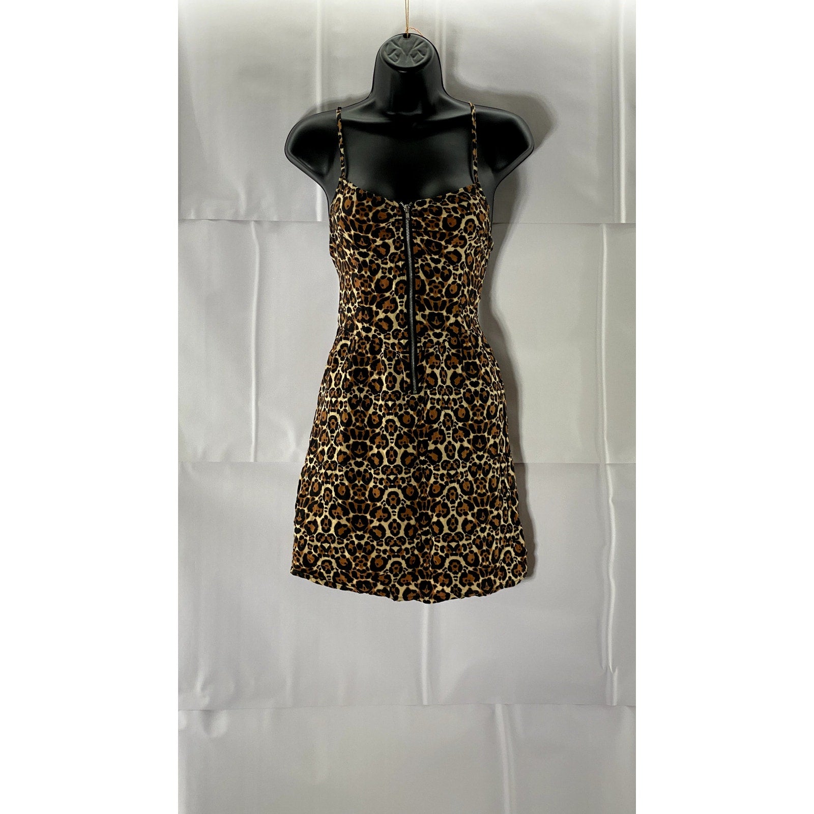 DIVIDED By H&M Women's Brown Leopard Print Front-Zip Adjustable Strap Dress SZ 6