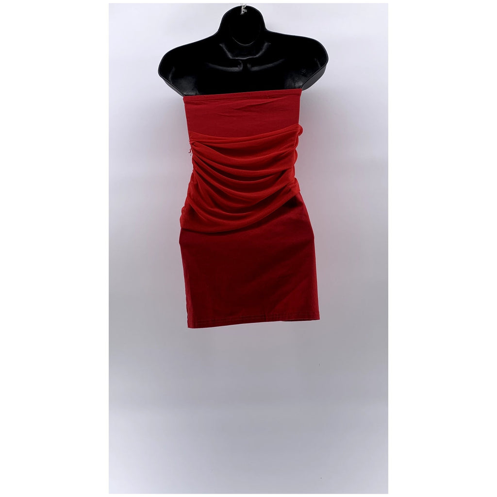 PRETTYLITTLETHING Women's Red Ruched Strapless Bodycon Mini Dress SZ 0