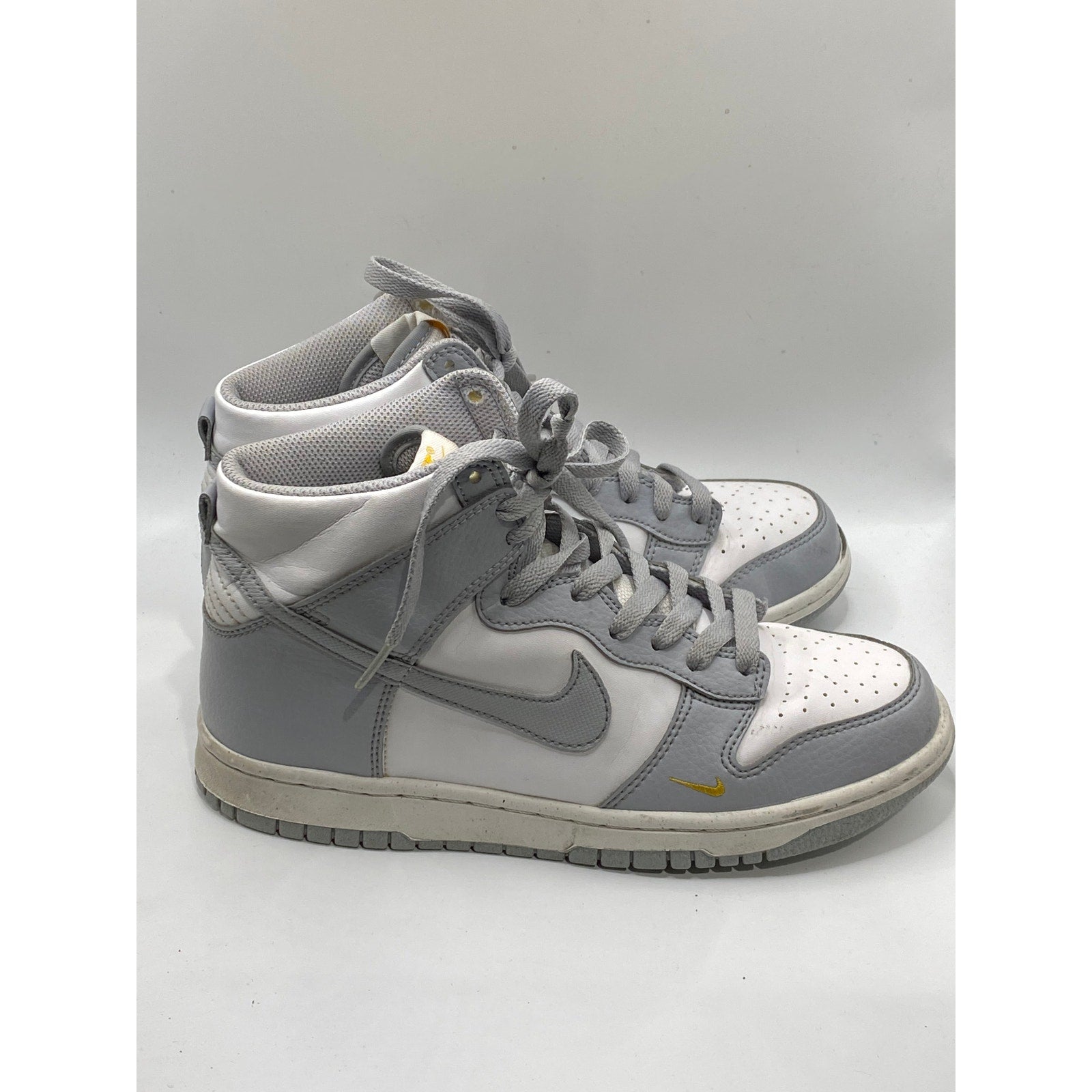NIKE Youth Wolf Gray Marigold Lace-Up Dunk High Next Nature GS Sneakers SZ 6Y